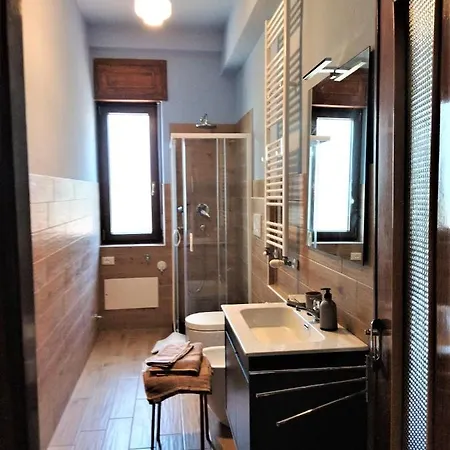 Doppi Bagni Sei Posti Letto * Viverone